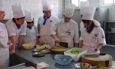 烹饪艺术的成功秘诀：厨师座右铭的重要性与如何创造你自己的独特口号