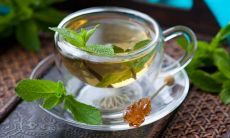 以形容茶的美妙味道与丰富文化为主题的长标题:品味万千、回味无穷——畅谈茶的千姿百态与源远流长的文化渊源