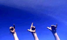 探究人类本质和存在意义，从哲学、文学、艺术等多维度探索人类深层次的思想和情感——一个关于人类的综合性深度剖析