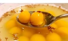 在白雪皑皑的天地之间寻找快乐:欢愉句子在冰天雪地之中