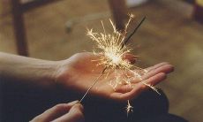 为激发学生体育热情：传媒学部举办的精彩运动会口号推广公告