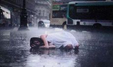 失望而又深情，述说暗恋时的内心独白————表达对暗恋对象失望感受的句子