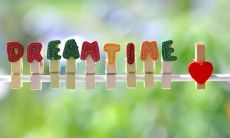 如何写出适合发朋友圈的高质量且引人注目的短句?