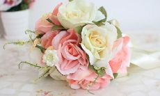 从迷茫的少女到自信的少妇：一个成长历程的朋友圈说说