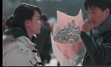 尽情倾诉爱意的拥抱，让你我的感情更加深沉动人