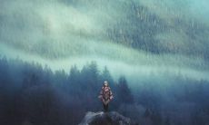 当爱情褪去华丽外表，残留的是一脸无助与绝望的失望情感