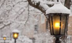 在致客户的短信息中加入下雪问候,营造温暖氛围