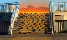 在寒冷的天气中为彼此送去温暖，情侣们如何在问候短信中表达连绵的思念和深爱？这里提供一份情侣天冷时必备的温馨问候短信大合集！