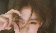 如何用恰当的语言称赞身材优美、面容姣好的迷人女孩?