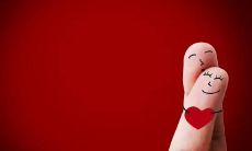 疫情下最流行的表白方式——一句话表白，以其简洁直白和情感真挚赢得众多年轻人的共鸣与喜爱！