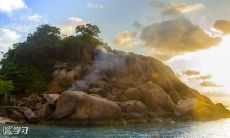 的教育政策、学科设置、师资水平以及课程改革等方面的情况