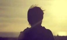 绝望地对爱情失望,彻底恐慌于婚姻的未来-一些人沮丧的情感描述