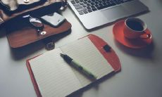 感受亲情，了解成长：让我们回顾一些关于成长的亲情句子！