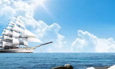 启程前方,扬起帆船的壮丽景象