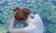 离别后满怀心痛，踏上遐迩之路的深情句子