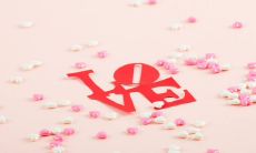 五十年婚姻盛典：回顾半个世纪的恩爱，畅谈结婚五十周年的甜蜜情感