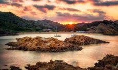 旅行中的短信问候：如何在离家外出时维护联系？