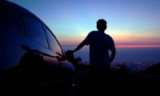 哀伤琐事引起的人类情感反应：一个痛楚深嵌心扉的句子