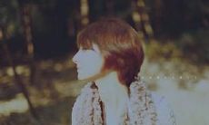 思乡之人倾心安静坐,静静传达深刻情感