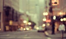 探索人生并充满启示的座右铭:引领我们走向内心的真实、勇敢与深度的道路