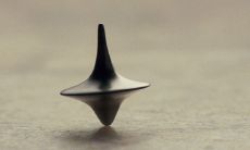 坚守情感与信仰的抒情句子,令人深思而感动