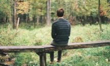 当怀疑和冷漠逐渐冲淡友情,忍受着朋友背叛的痛苦——潜藏着让你心凉的失望之句