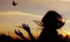 爱情中那些刻骨铭心的心痛句子，让人陷入深深的感伤和思考之中