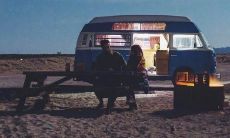 青春过去，珍惜那些让人心痛的句子，感悟生命中的情感波澜