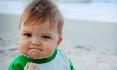 如何通过调整自己的座右铭来实现个人增长和发展?