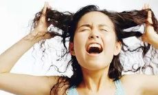 生活压力过大，心情沉重，日子越来越艰辛