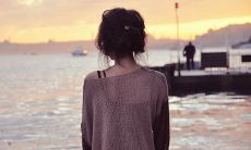 一份浪漫充盈的指南：如何用甜言蜜语来哄女人