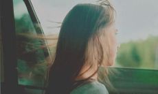 浓郁悲伤的话语，流露内心的情感