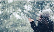 经典下雪语录集锦,感受冬日白雪之美!