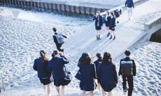 探究抖音热门的毕业话语现象：为什么它如此走红，吸引了全球数以百万计的用户？