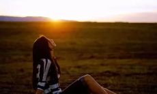 女人到了崩溃的边缘：经受了太多，无法承受独自应对的压力