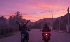 带有失望与淡漠情感的爱情句子图片,透露出眷恋与疏离并存的复杂情绪