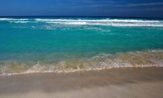 寒冬之际的问候短信：欢迎小寒降临，愿你身心健康，一切顺利！