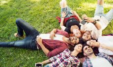 用幽默搞笑的句子增进友情关系的妙招