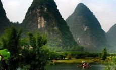 一些关于山川的美好句子，用于形容大自然的壮观景象和磅礴力量