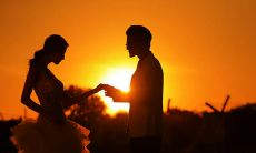 如何获得更多有用的句子并提高你的写作技巧？