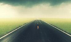 努力寻找自己喜欢、适合的事业，这就是适合自己的事的座右铭