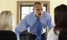 几句表达对下属失望的印象深刻的措辞，以表明领导者的不满和挫败感