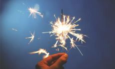 泪水纷飞!抖音上的撕心裂肺说说让我们感同身受