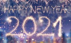 展望2022年，我们怀抱着美好期许，盼望着事业、家庭、社会、世界各领域在更加良善的道路上发展繁荣，共同携手迎接充满希望的未来！