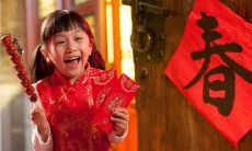 除夕之夜,怎样用古诗诗词唱响新年的钟声?让我们来了解一下有哪些脍炙人口、美不胜收的除夕诗句古诗诗词!