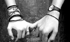 揭示现实世界中爱情的真相与挑战:来自专业心理学家的相关句子