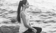 从友情到爱情：探讨友谊和爱情之间微妙的转变过程