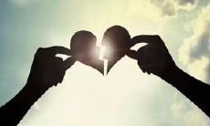 让人心碎的句子引发的令人感到疼痛和不安的情感