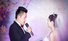 感人至深的婚礼新郎发言:在结婚典礼上分享自己的心路历程和感悟,感激亲友的支持与帮助,流露深切的感恩之情,同时也表达出内心的感动和泪水澎湃,成为了难忘的时刻
