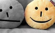 我对我的亲妹妹感到失望,她让我感到非常沮丧和心痛